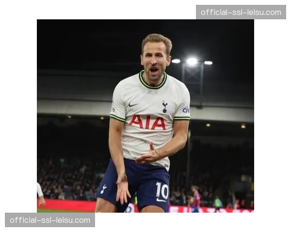 聚焦哈里·凯恩：德甲百球里程碑后的家庭庆祝时刻