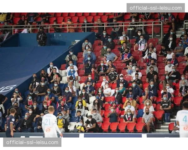 巴黎俱乐部基金会举办法甲主题校园足球日活动