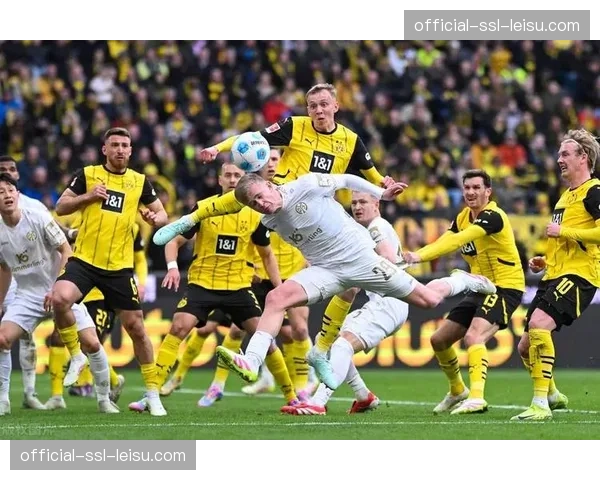 权威数据预测：多特蒙德客战弗赖堡，采用3-5-2阵型概率超7成